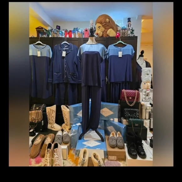 Frette Cascade Lounge Collection 2026 NWT 2 Pieces Top/ Pants Blue Silk/ Cotton - Picture 17 of 17